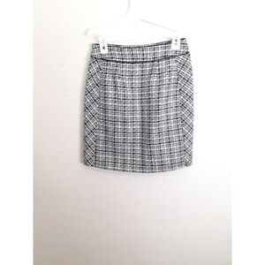 Classic Black and White Plaid Skirt